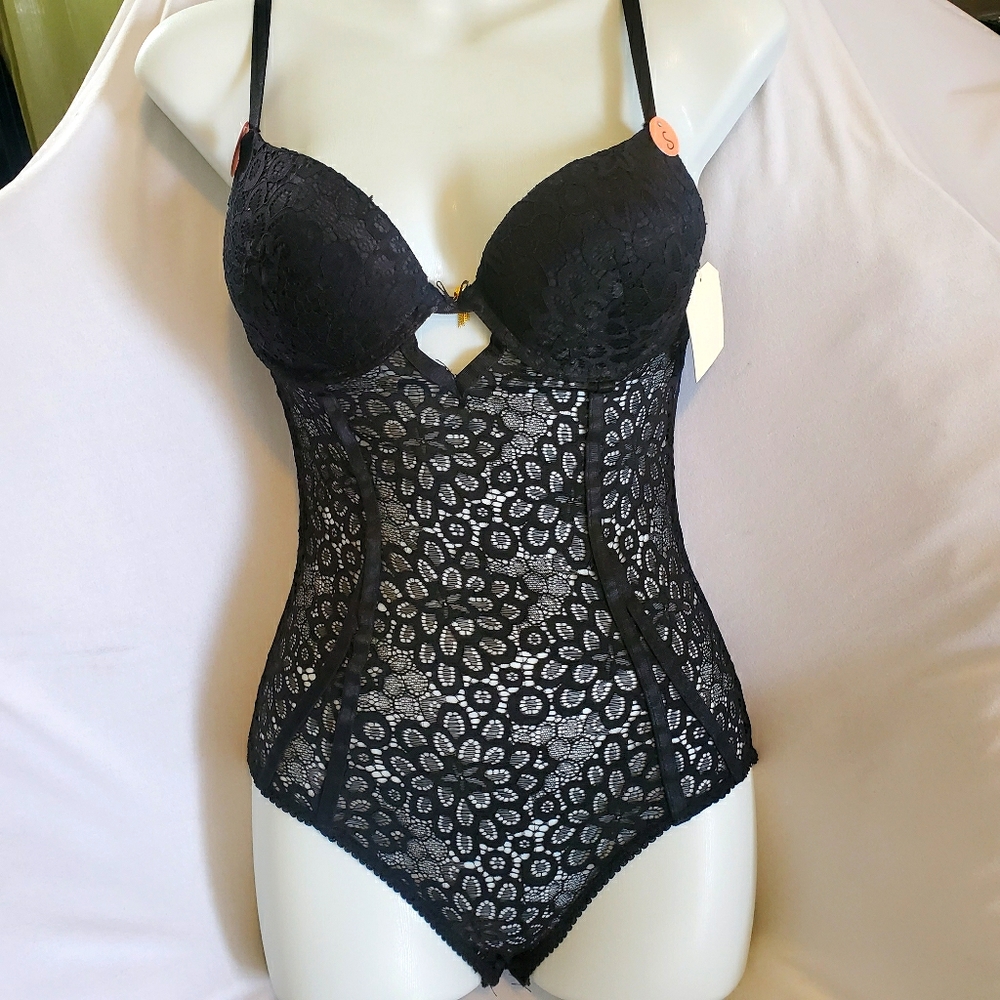 BLACK PUSH UP BODYSUIT